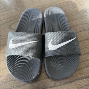 Nike Little Kid Unisex Kawa Slide Sandals Size 3Y